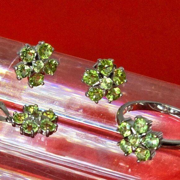 925 Sterling Silver Ring 6.75, Earrings, Pendant with Natural Peridot Gem - Picture 2 of 14